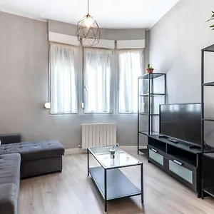 https://piso-reformado-en-bilbao-centro.sansebastianhotels.net