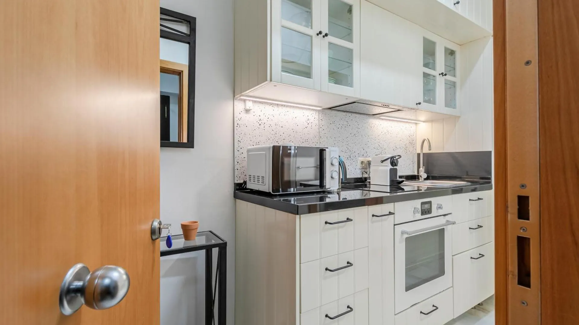 Sevillahome- Altozano Triana Apartment Seville