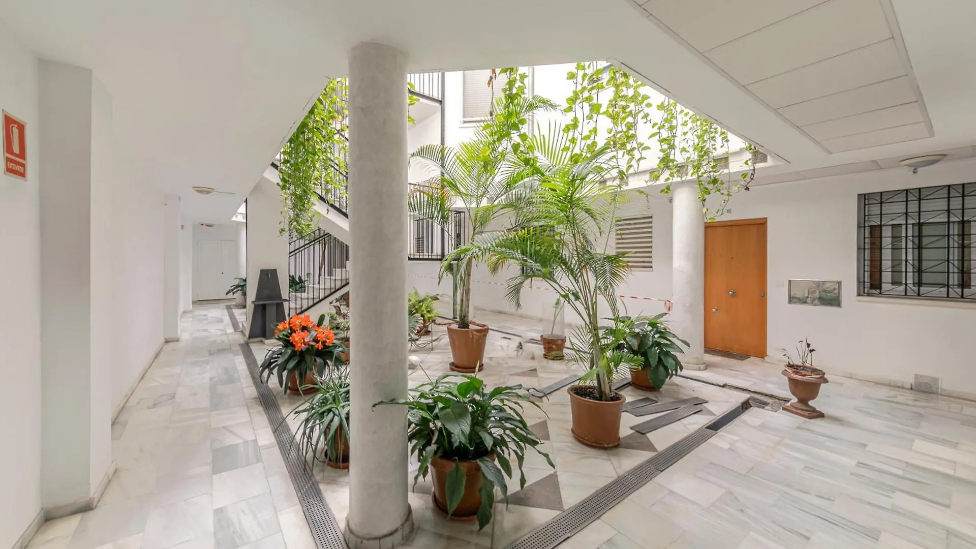 Sevillahome- Altozano Triana Apartment Seville